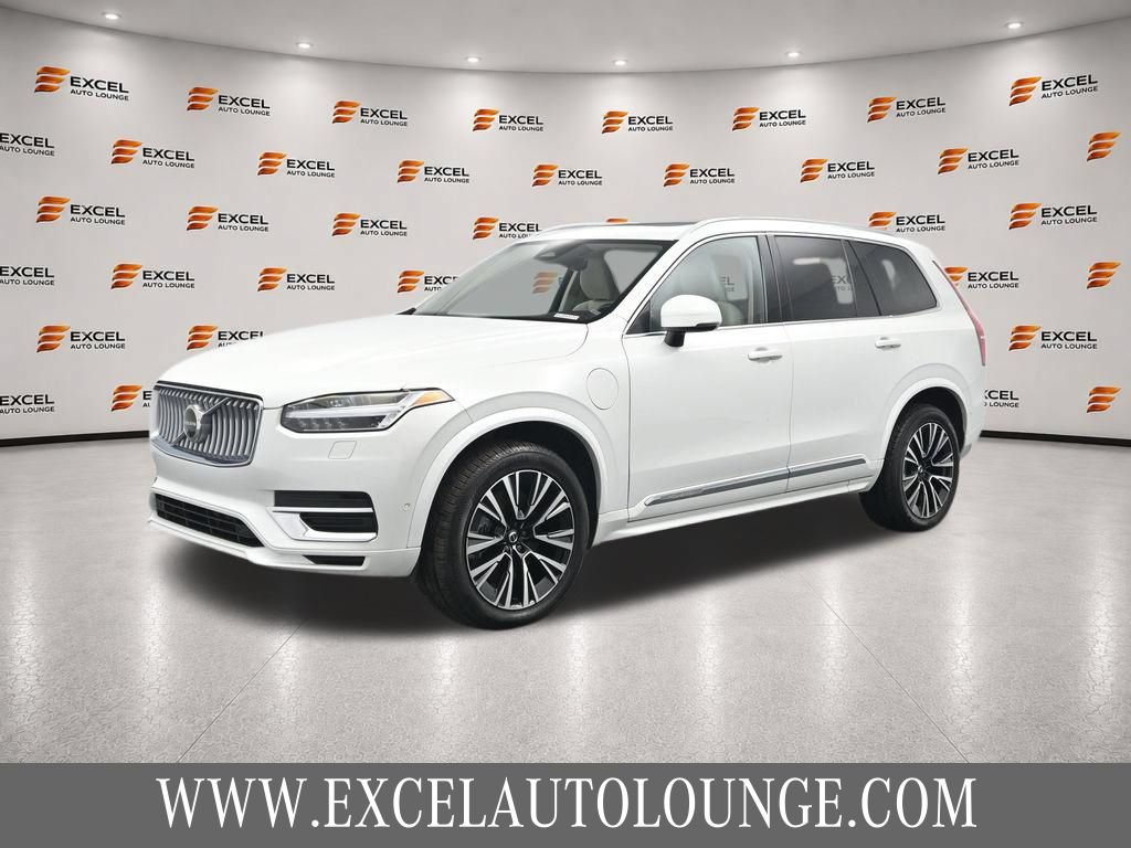 Used 2024 Volvo XC90 T8 Plus AWD/4WD image 1