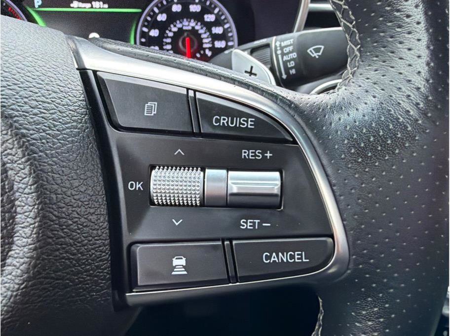 Used 2019 Genesis G70 2.0T Advanced w/ Prestige Package image 18