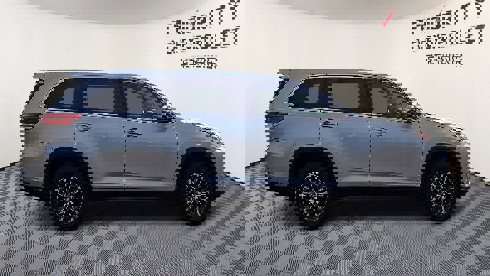 Used 2019 Toyota Highlander LE image 9