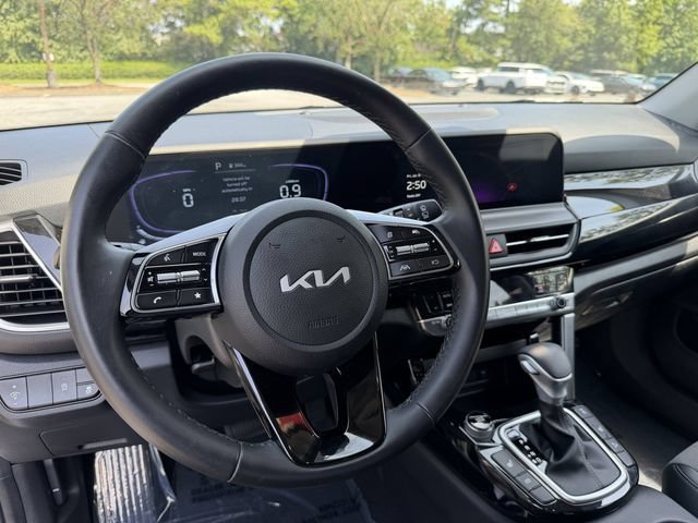 Certified 2025 Kia Seltos S AWD/4WD image 17