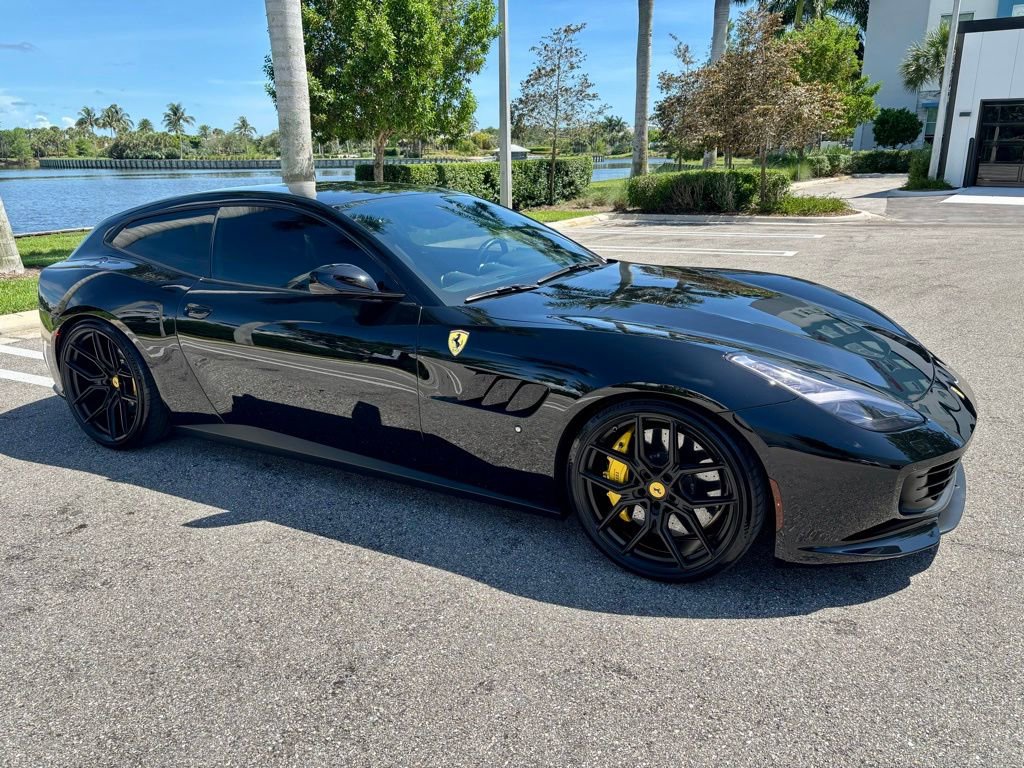 Used 2019 Ferrari GTC4Lusso T RWD image 4