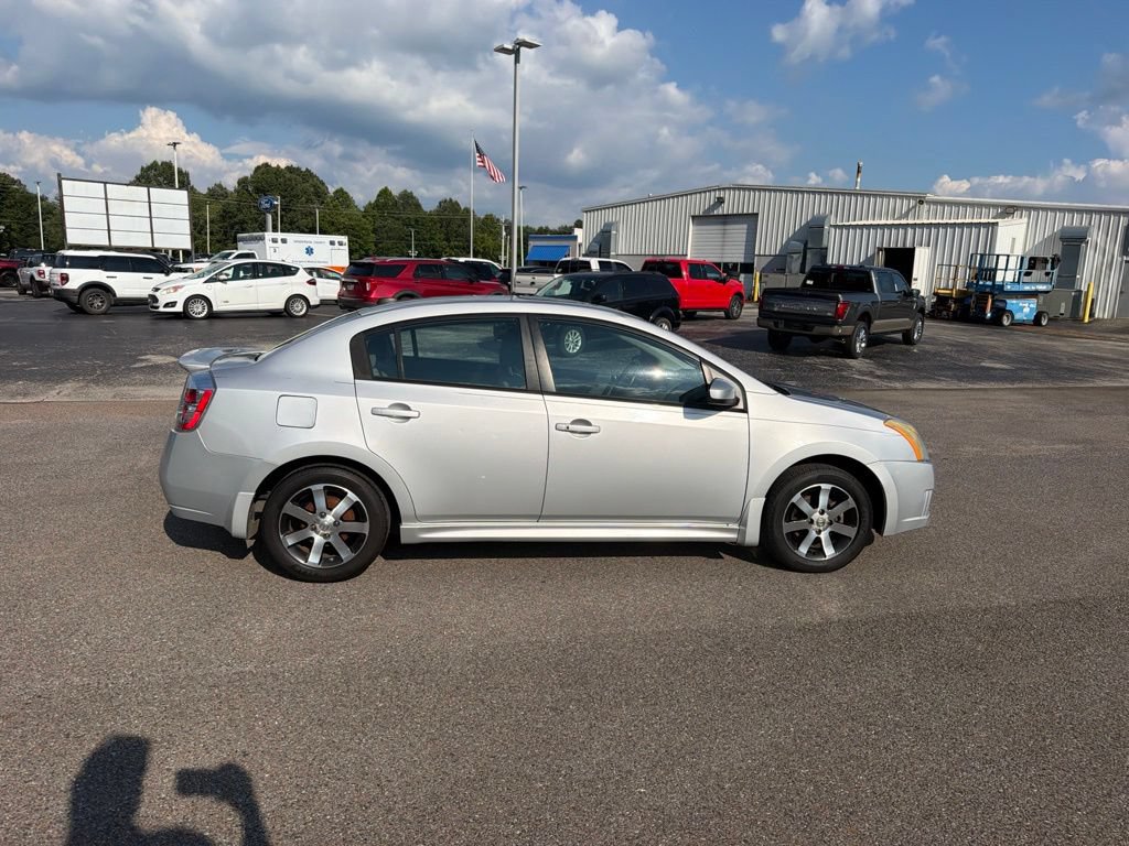 Used 2012 Nissan Sentra 2.0 SR w/ Special Edition Pkg FWD image 2