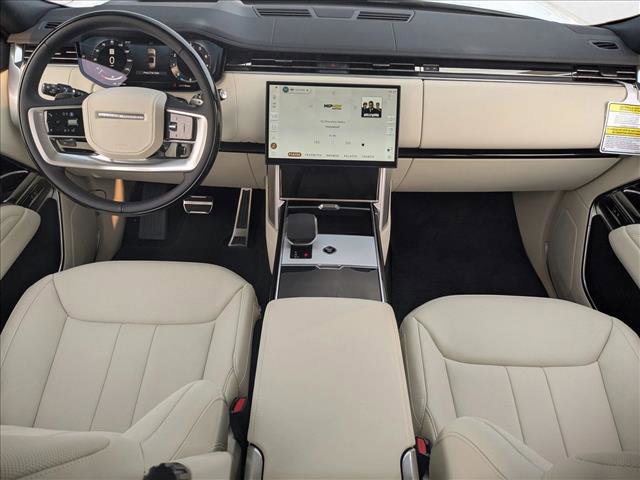 New 2025 Land Rover Range Rover SE image 15