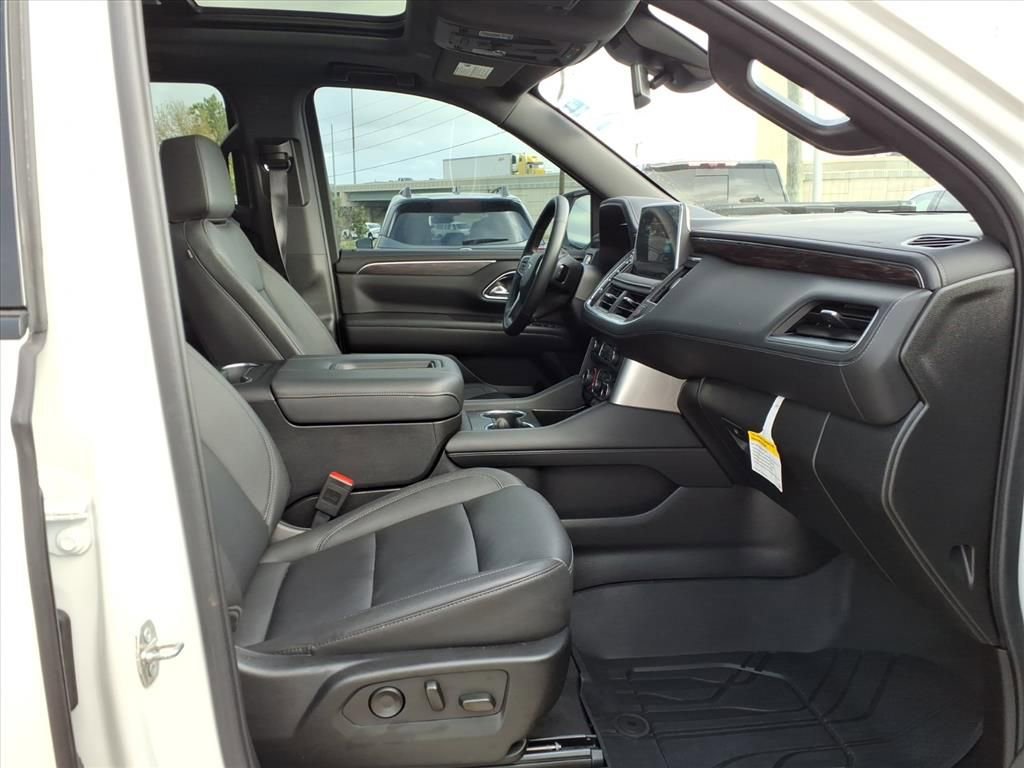Used 2024 Chevrolet Suburban Z71 w/ Z71 Off-Road Package image 16
