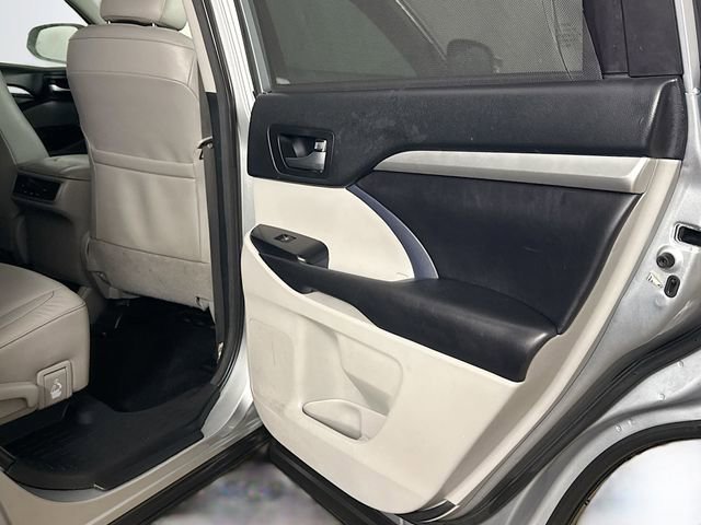 Used 2018 Toyota Highlander XLE w/ Protection Package #3 image 43