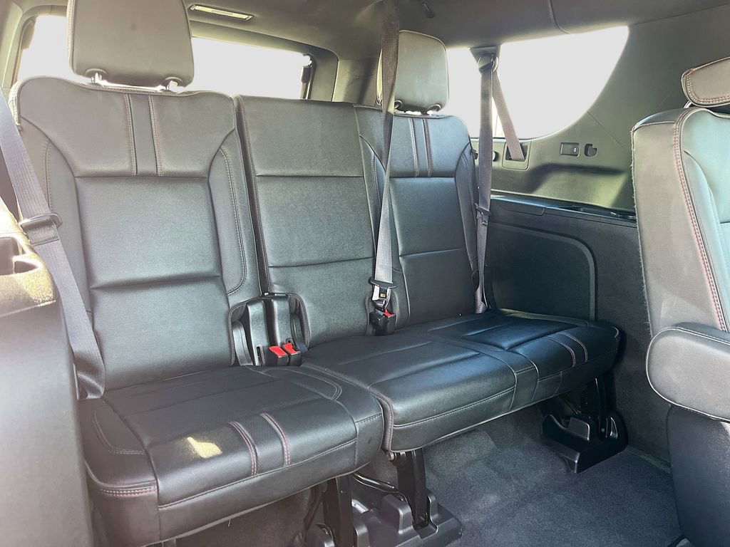 Used 2022 Chevrolet Suburban RST w/ Luxury Package AWD/4WD image 28
