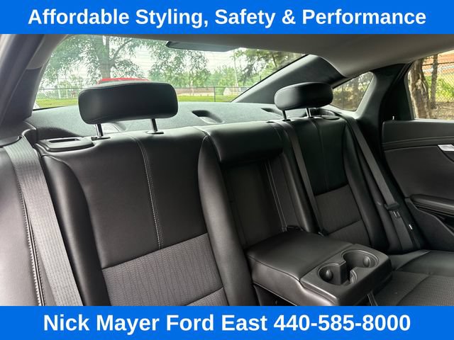 Used 2017 Chevrolet Impala LT w/ Convenience Package FWD image 31