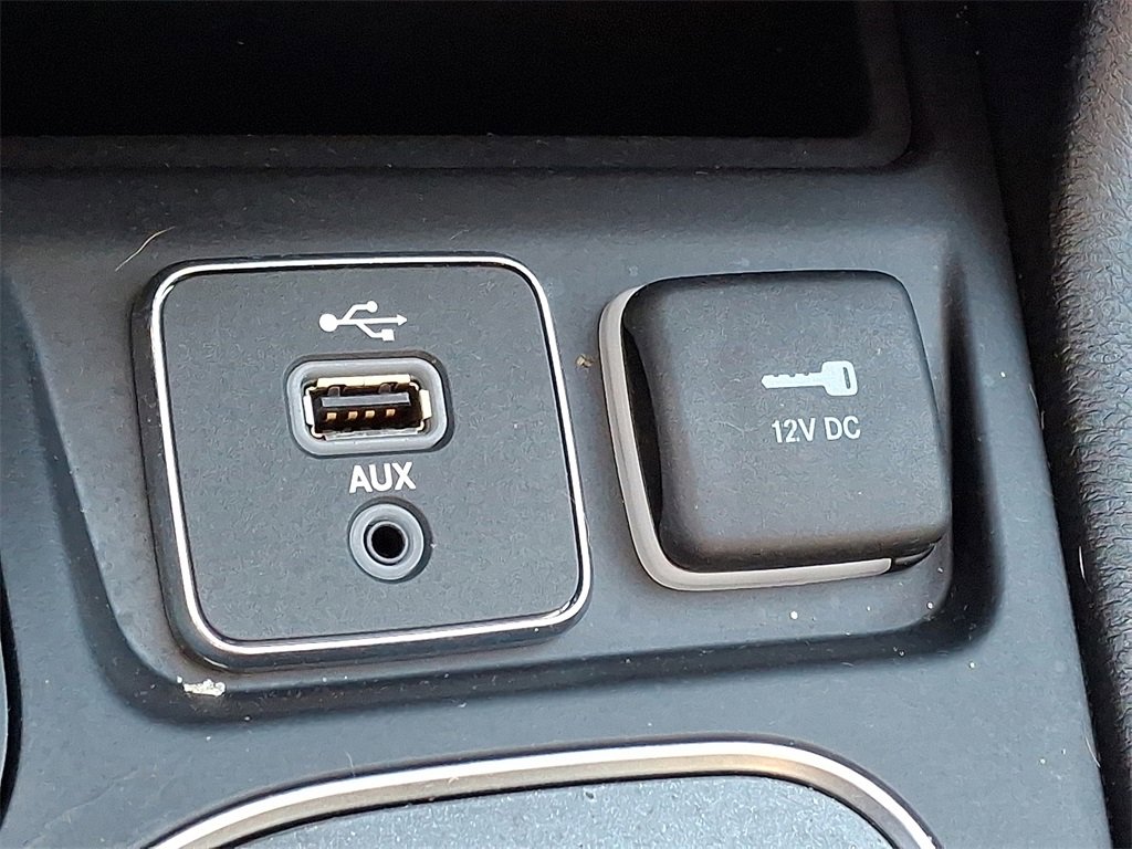 Used 2019 Jeep Cherokee Trailhawk image 26