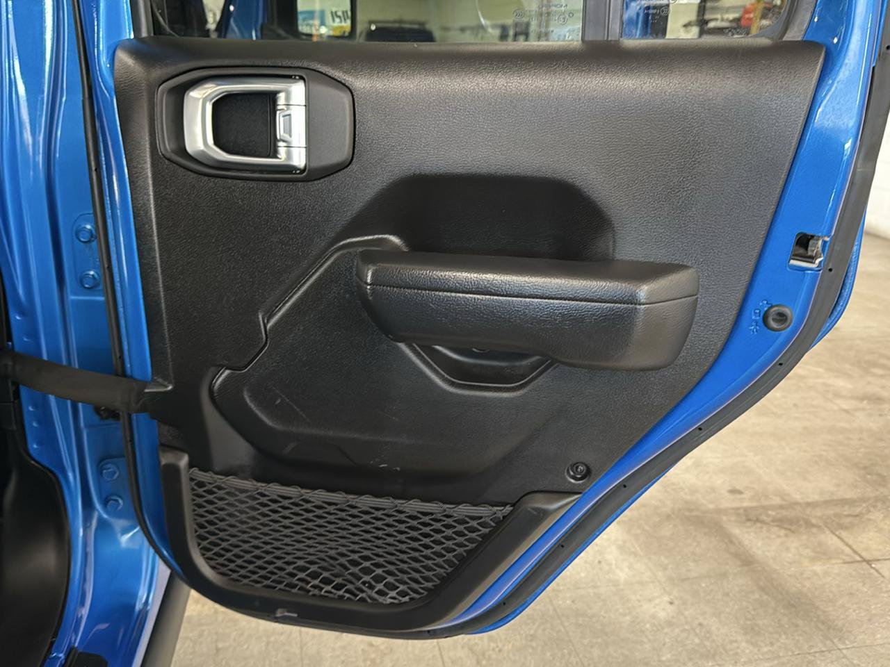 Used 2024 Jeep Wrangler Unlimited AWD/4WD image 52