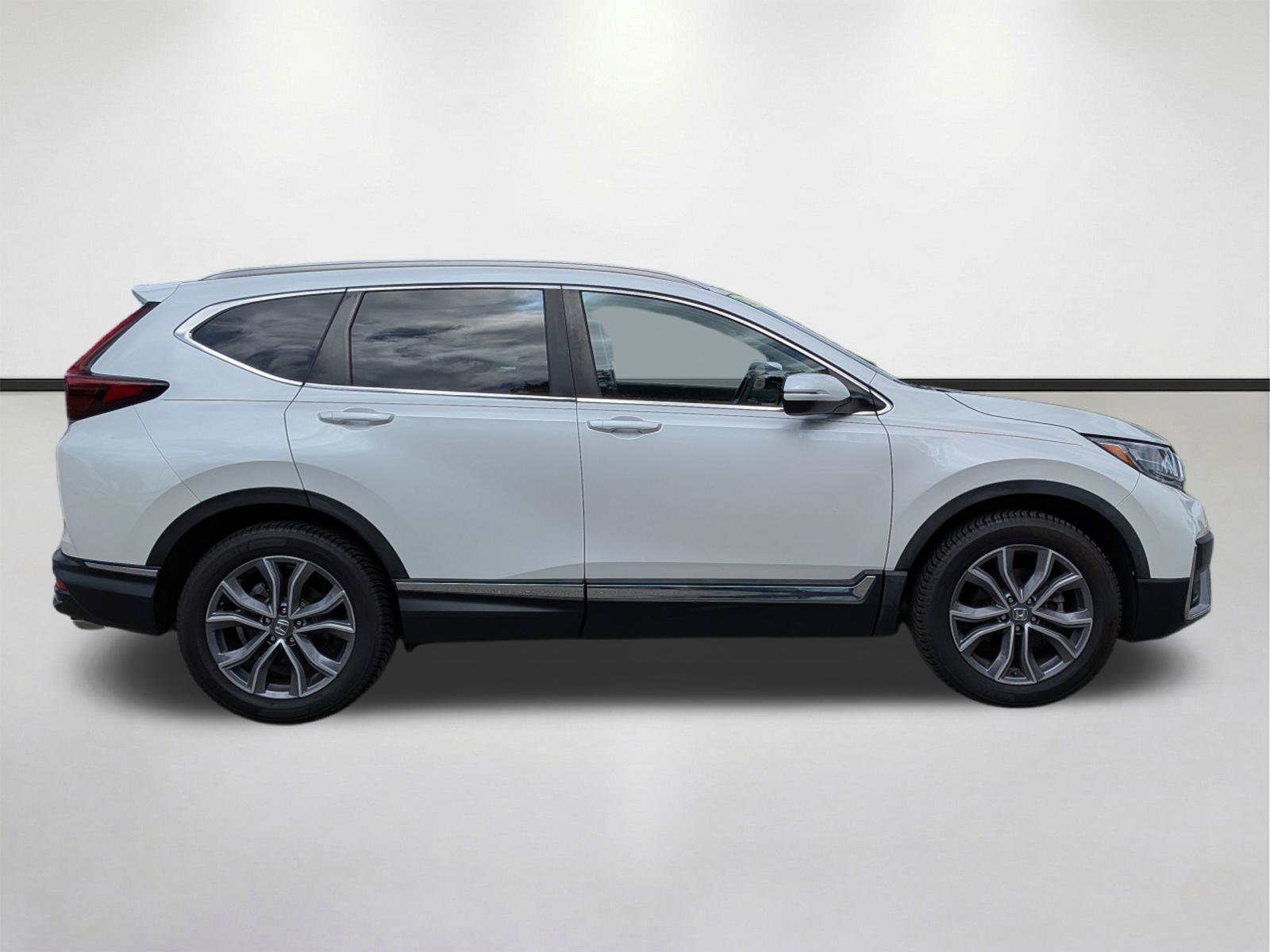 Used 2020 Honda CR-V Touring image 3