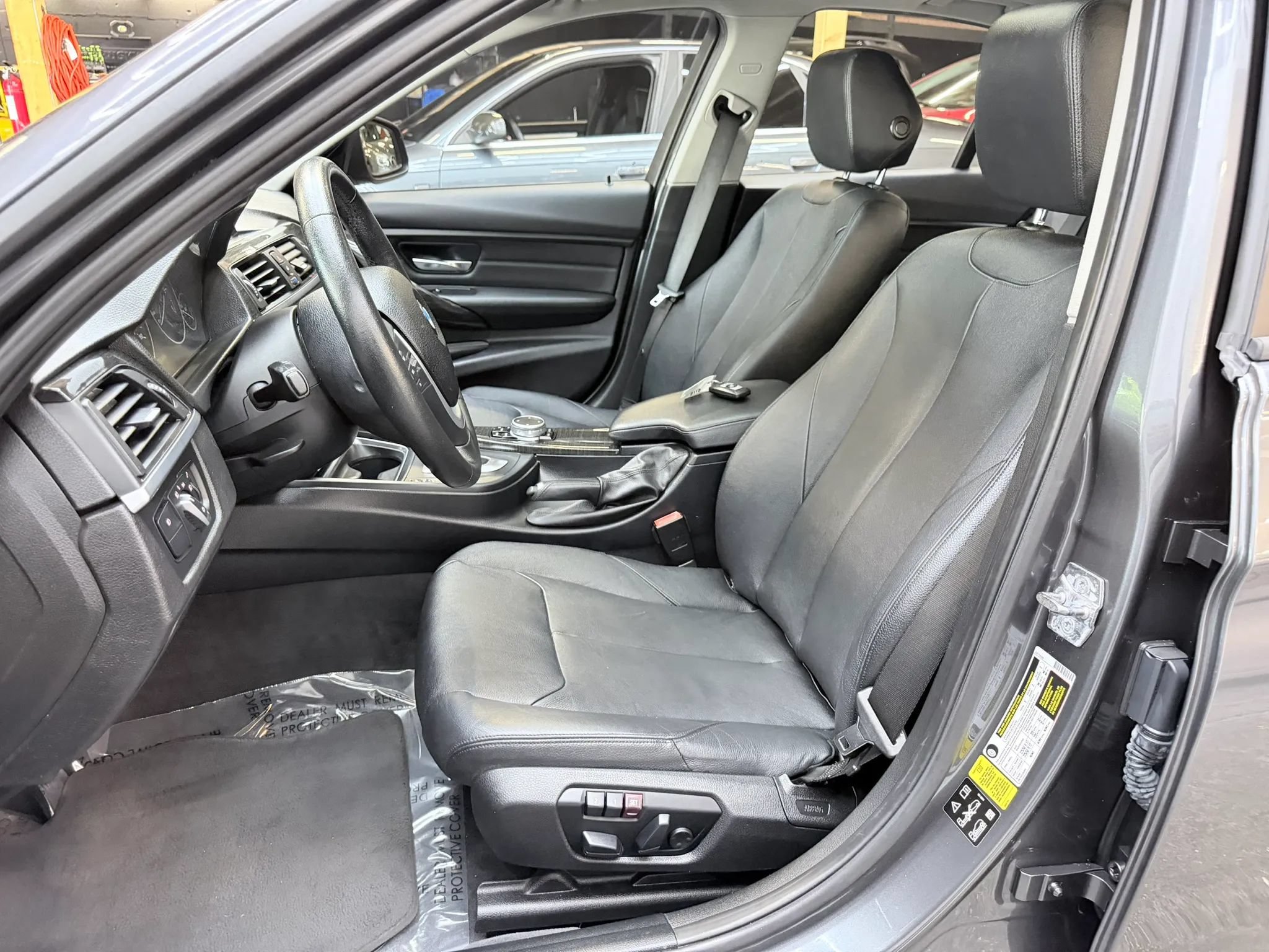 Used 2015 BMW 328d xDrive Sedan AWD/4WD image 12