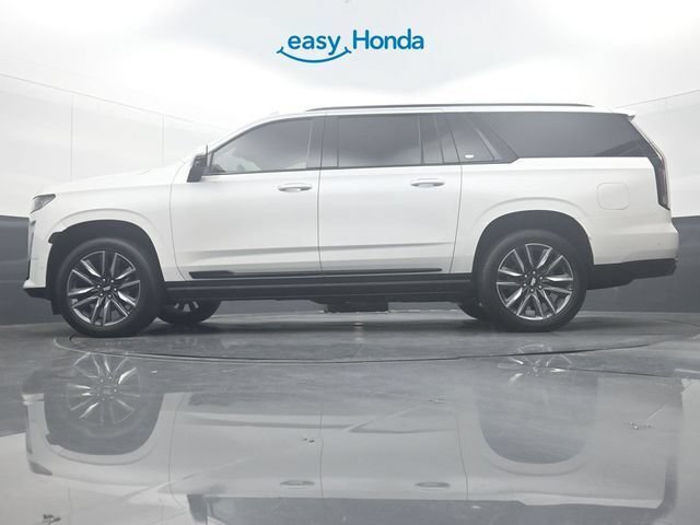 Used 2024 Cadillac Escalade ESV Sport w/ LPO, ONYX Package AWD/4WD image 31