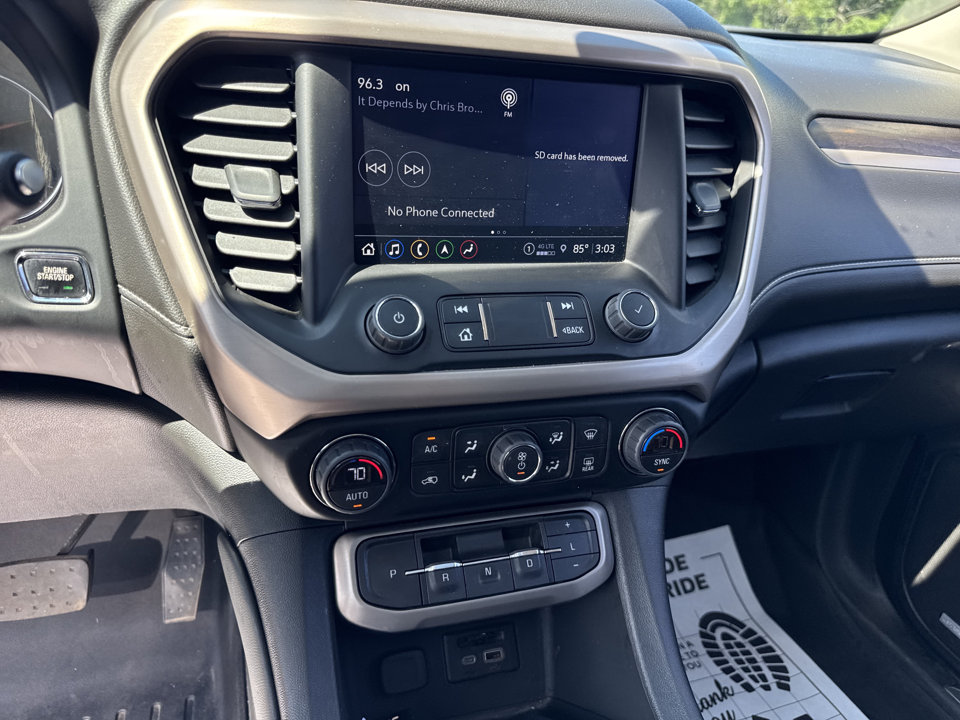 Certified 2022 GMC Acadia Denali w/ Denali Ultimate Package AWD/4WD image 18