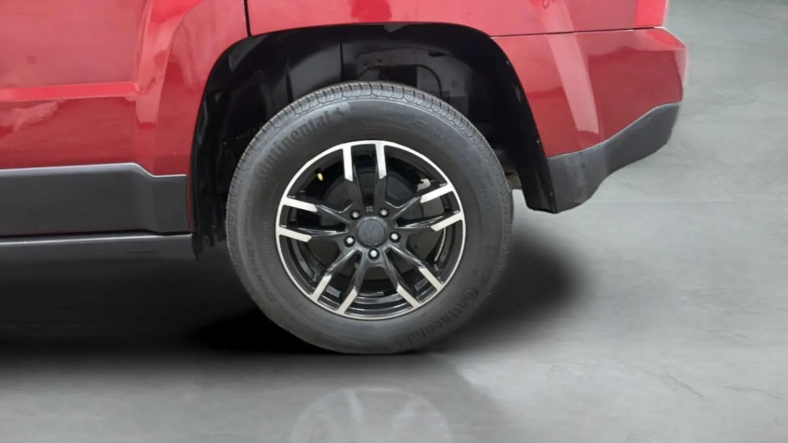 Used 2016 Jeep Patriot Sport FWD image 25