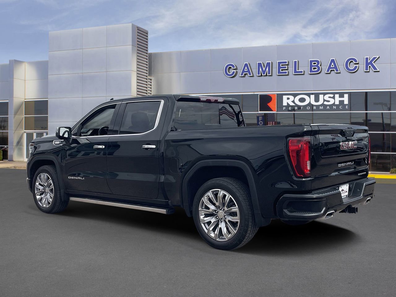 Used 2022 GMC Sierra 1500 Denali w/ Denali Reserve Package image 4