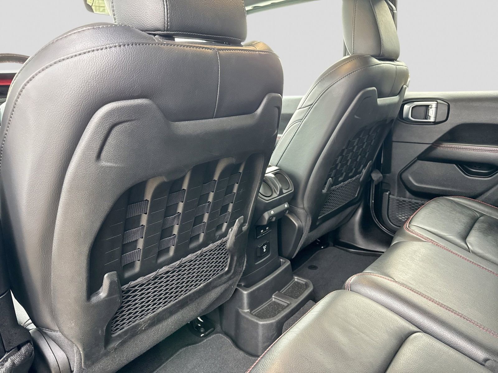 Used 2021 Jeep Wrangler Unlimited Rubicon w/ Uconnect 4C Nav & Sound Group image 18