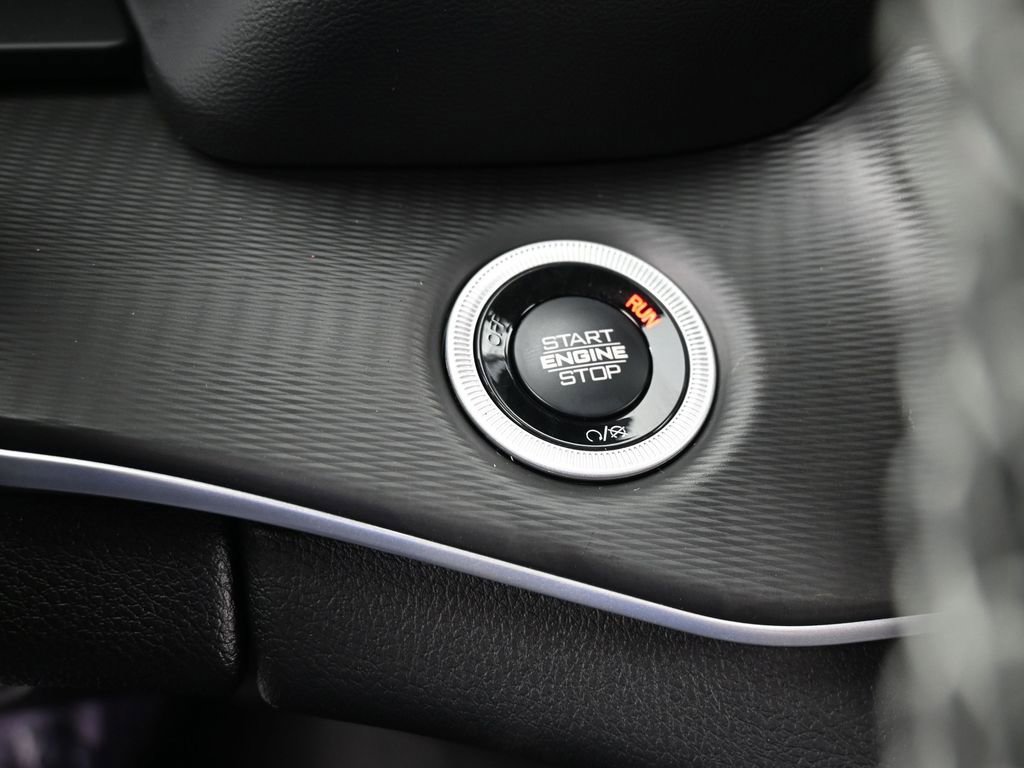 Used 2025 Jeep Grand Cherokee Laredo AWD/4WD image 22