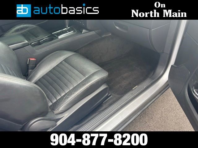 Used 2013 Dodge Challenger SXT Plus RWD image 9