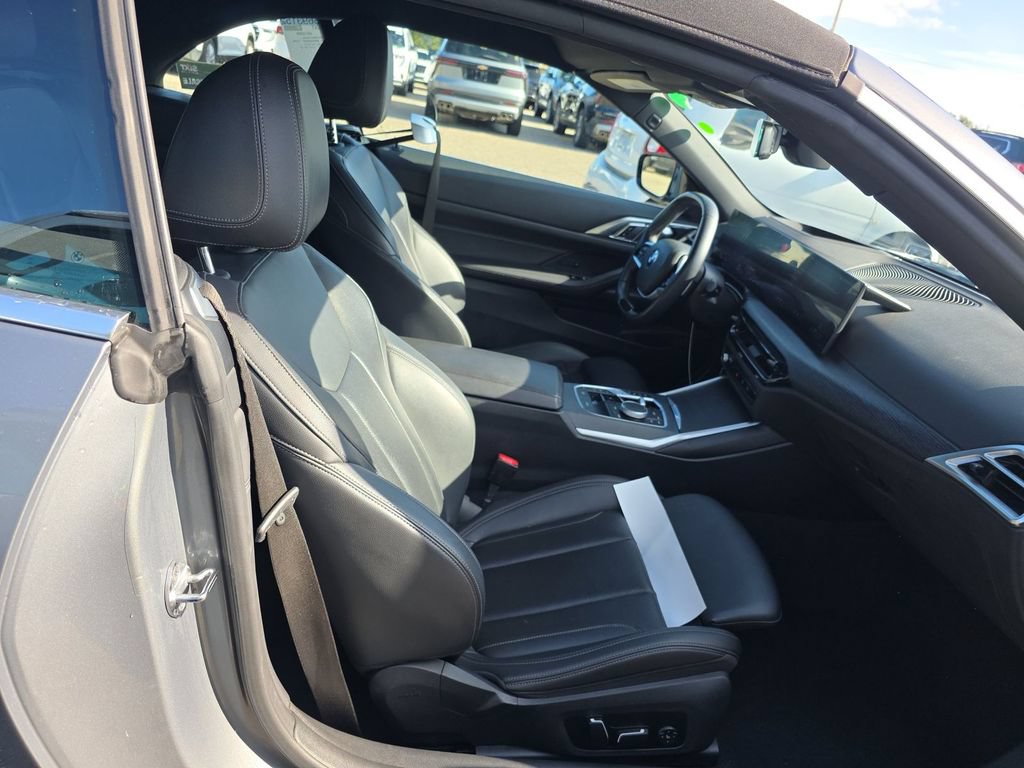 Used 2025 BMW 430i Convertible RWD image 5