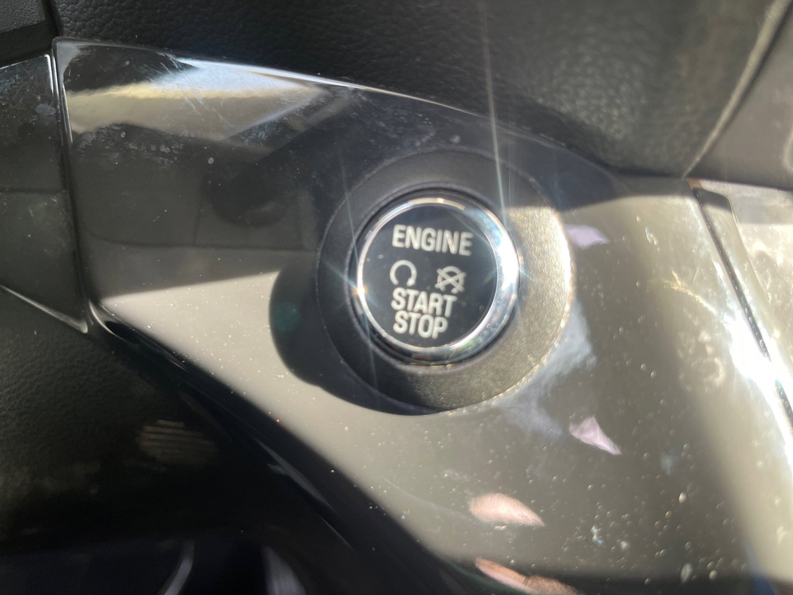 Used 2014 Ford Escape Titanium w/ Equipment Group 401A image 29