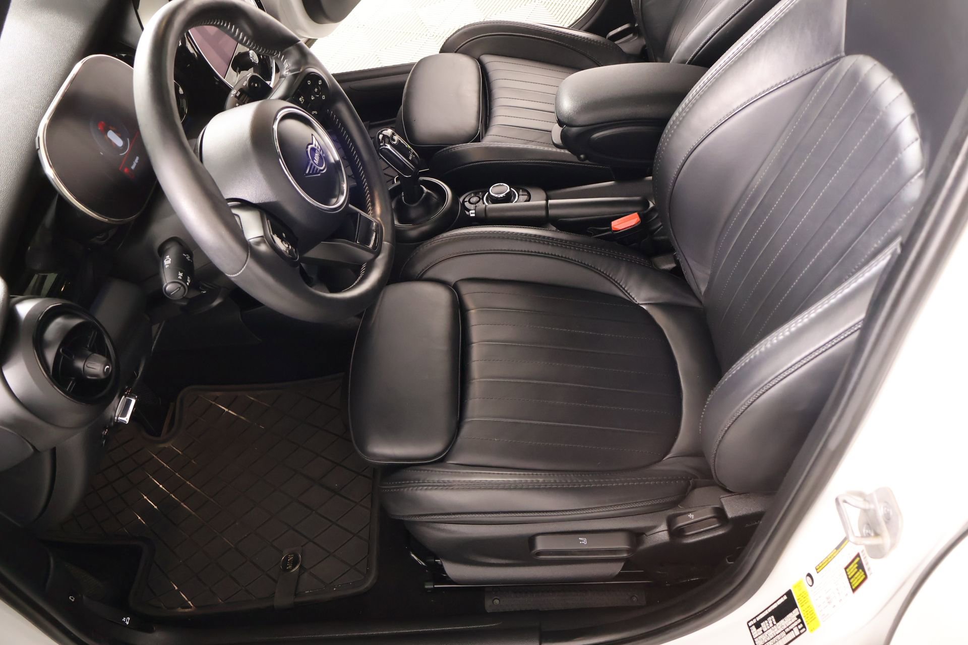 Used 2023 MINI Cooper S image 12