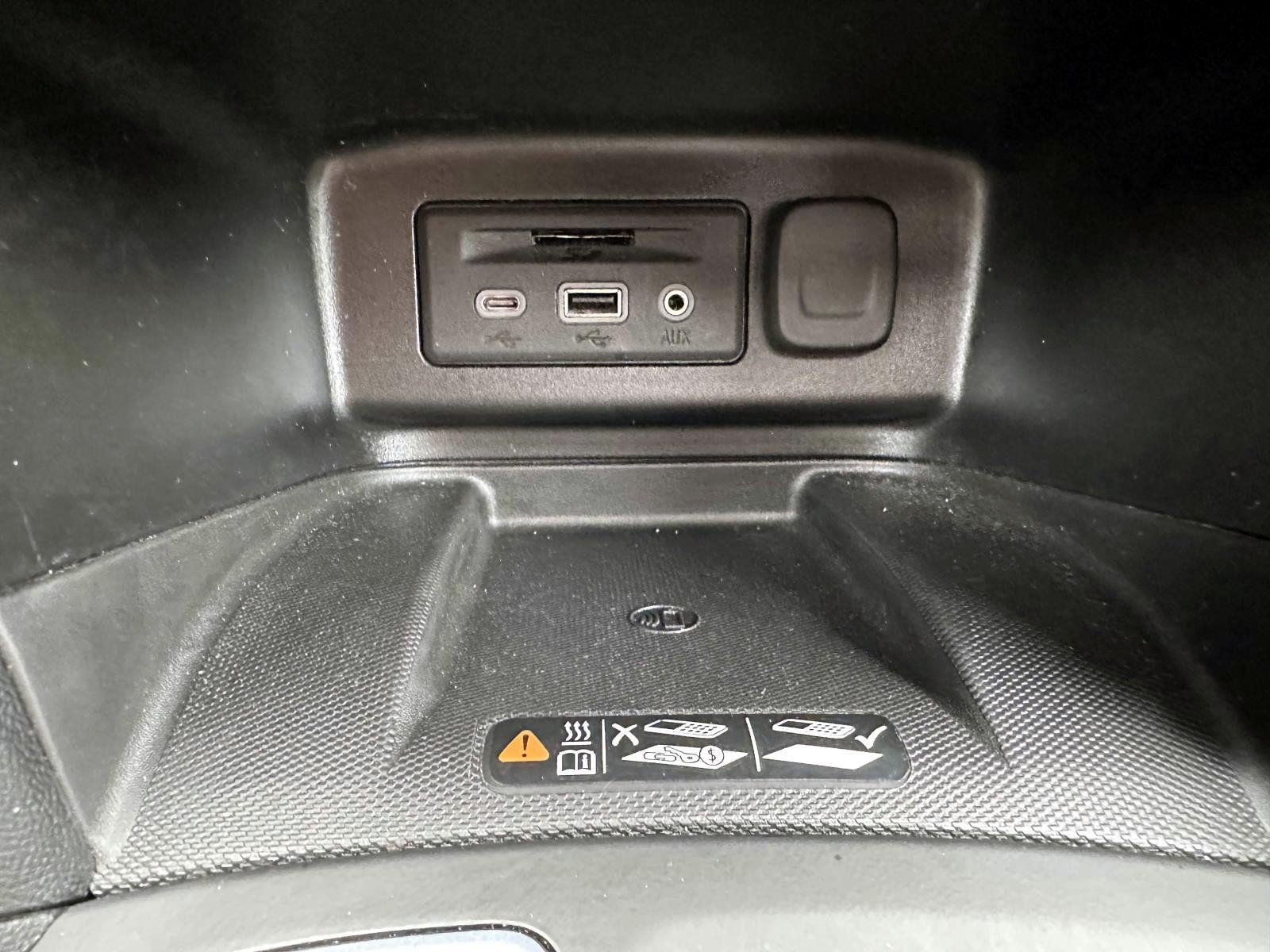 Used 2021 Chevrolet Equinox Premier AWD/4WD image 26