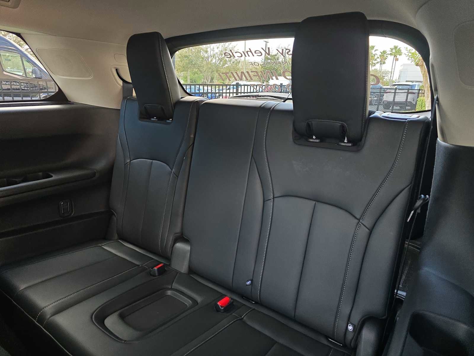 Certified 2026 INFINITI QX60 Luxe w/ Cargo Package FWD image 10