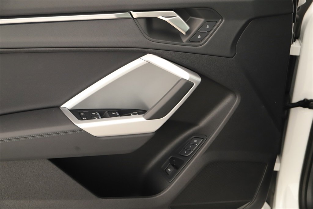 Certified 2025 Audi Q3 2.0T Premium w/ Convenience Package image 23