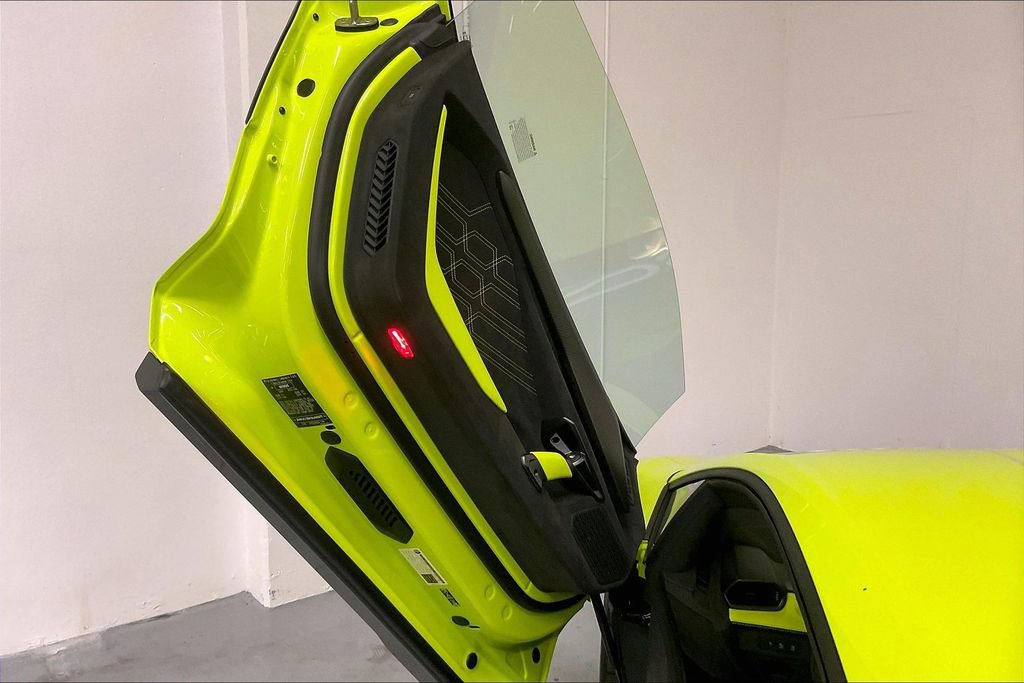 Used 2025 Lamborghini Revuelto AWD/4WD image 19