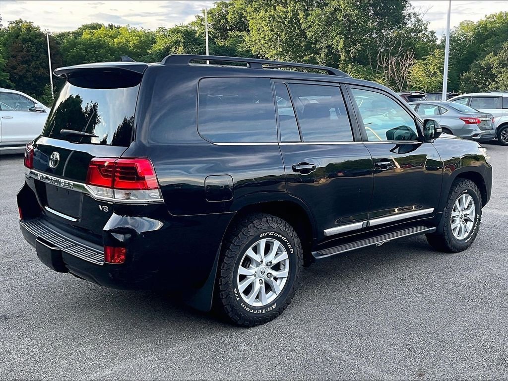Used 2016 Toyota Land Cruiser AWD/4WD image 6