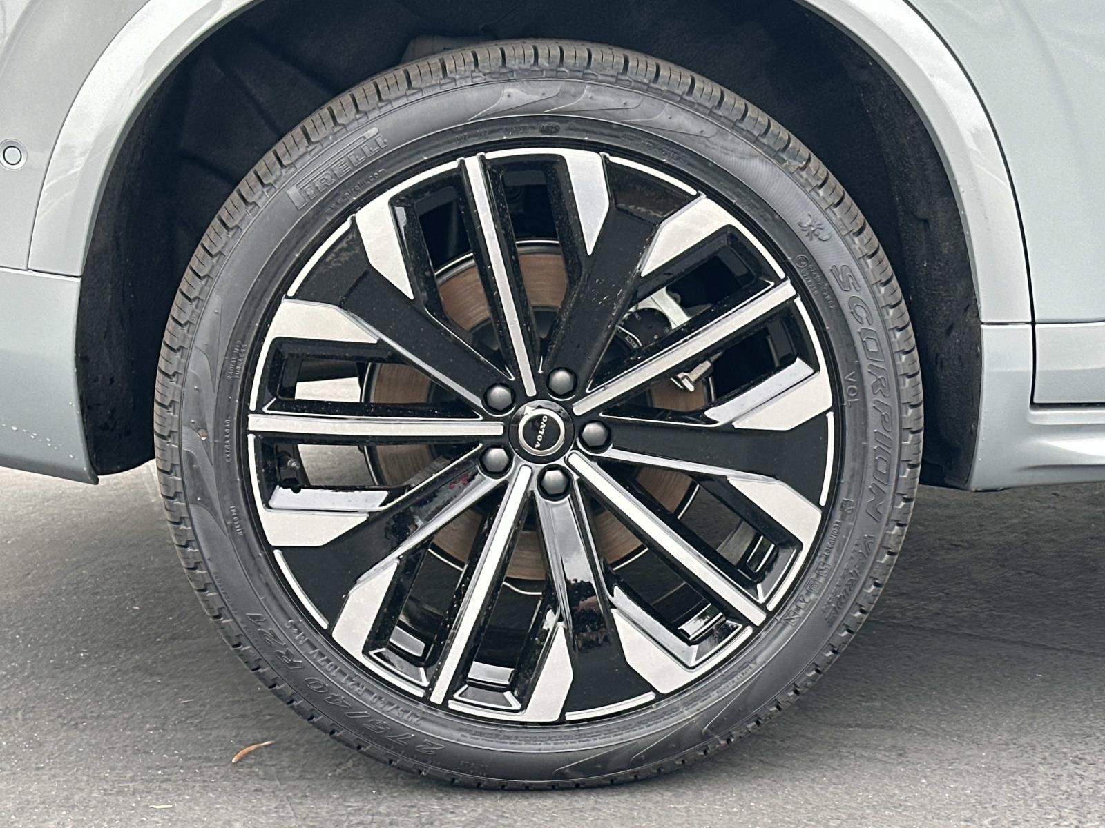 New 2026 Volvo XC90 T8 Plus AWD/4WD image 24