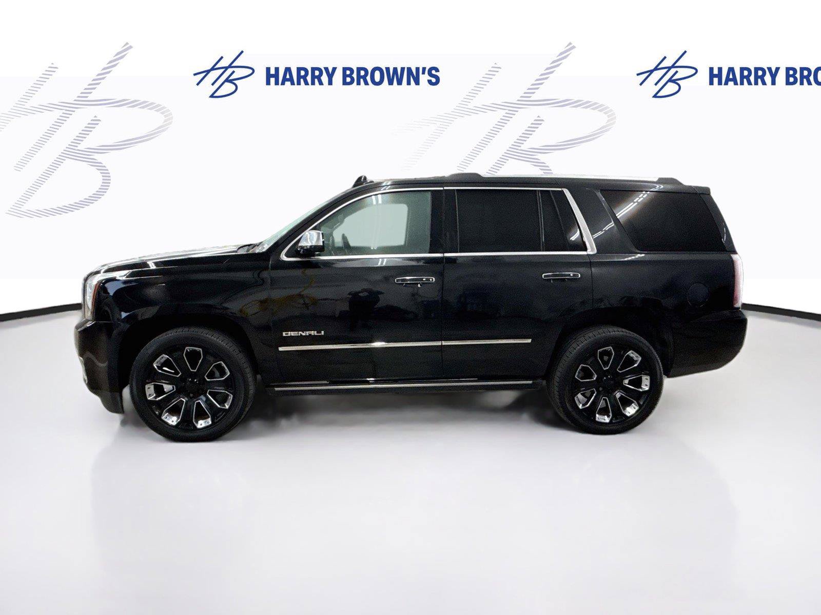 Used 2019 GMC Yukon Denali w/ Denali Ultimate Package AWD/4WD image 8