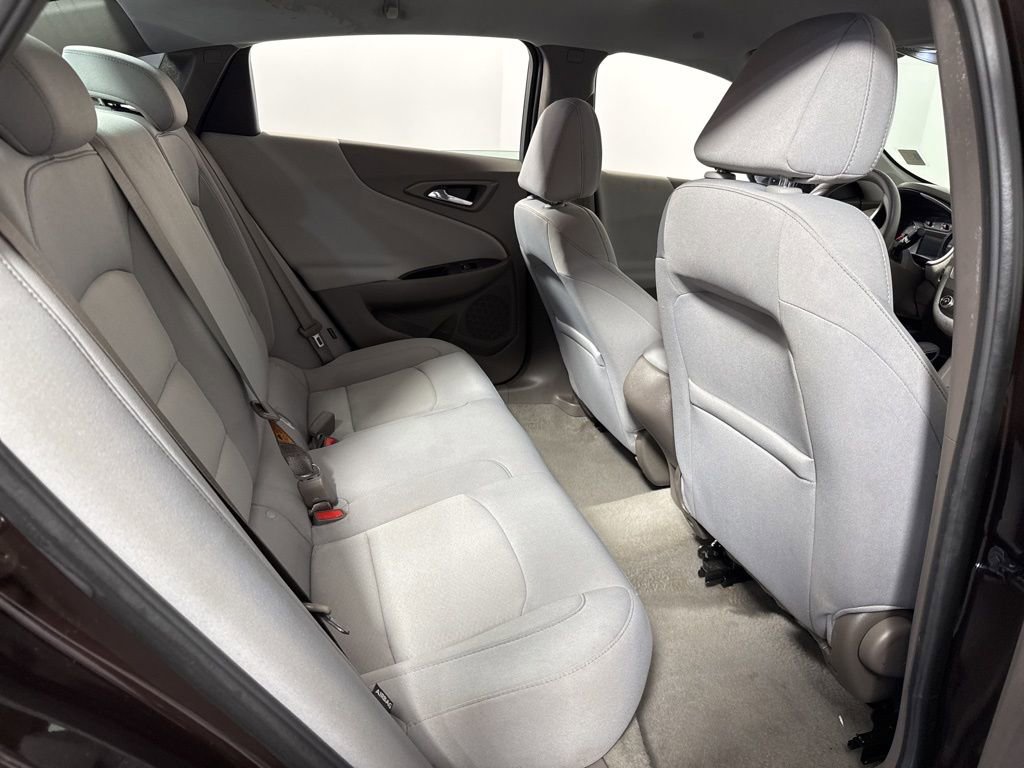 Used 2021 Chevrolet Malibu LS image 20