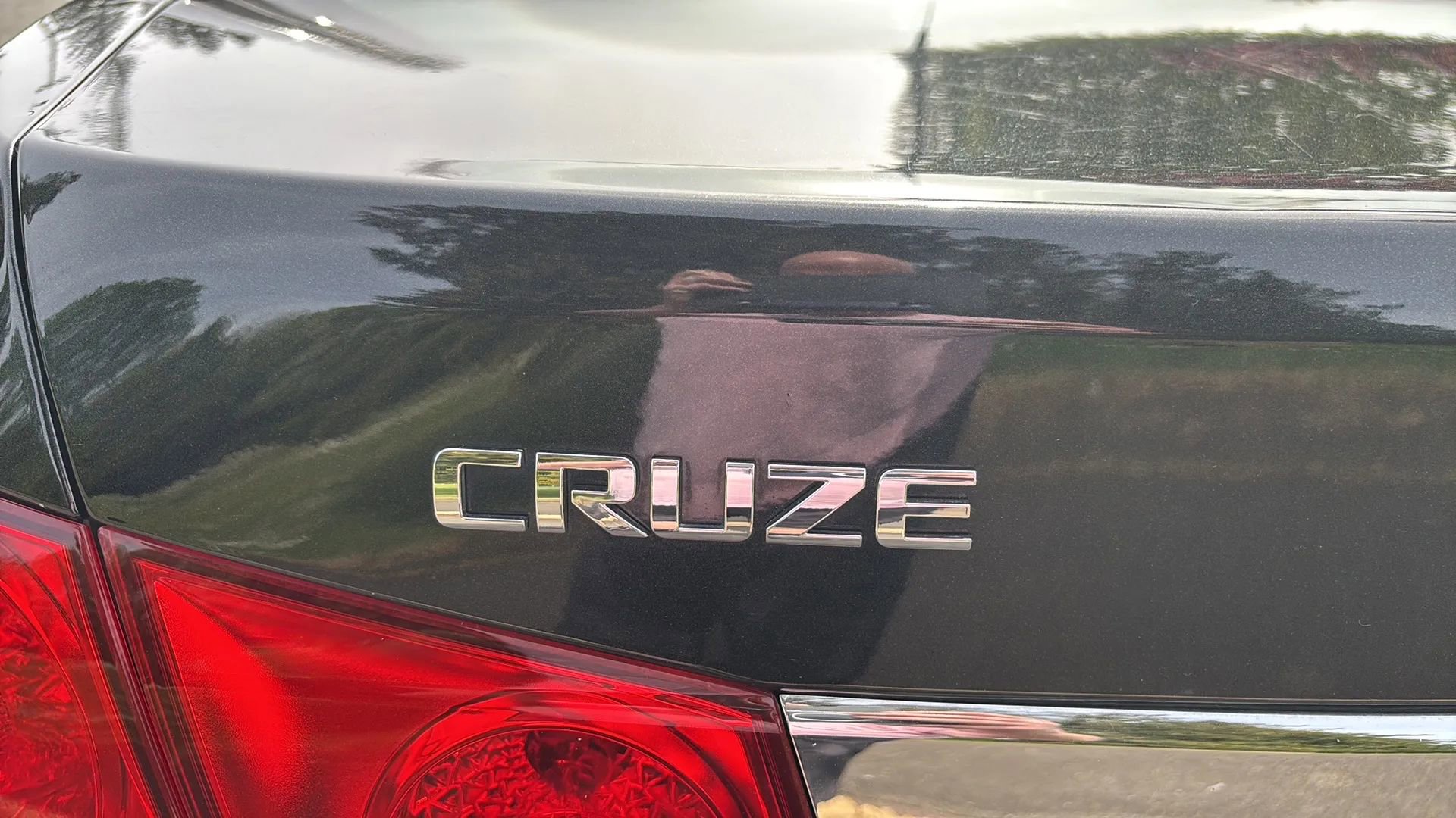Used 2014 Chevrolet Cruze LT w/ Technology Package FWD image 10
