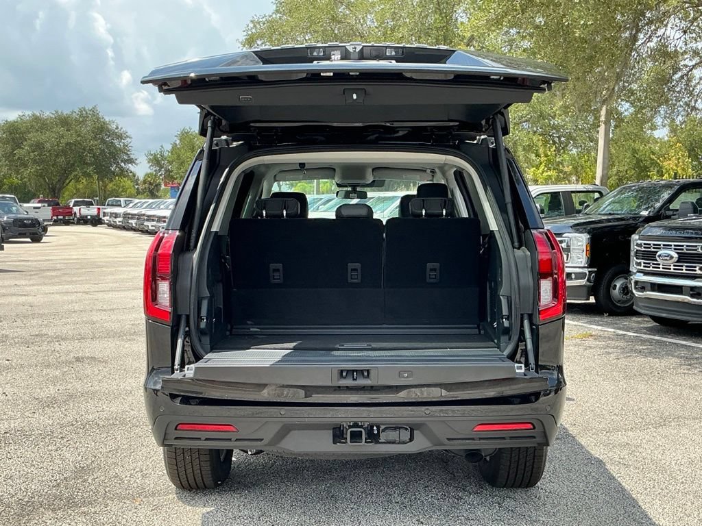 New 2026 Ford Expedition Active RWD image 23
