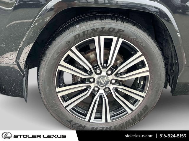 Used 2023 Lexus LX 600 4WD w/ Accessory Package (Z1) image 11