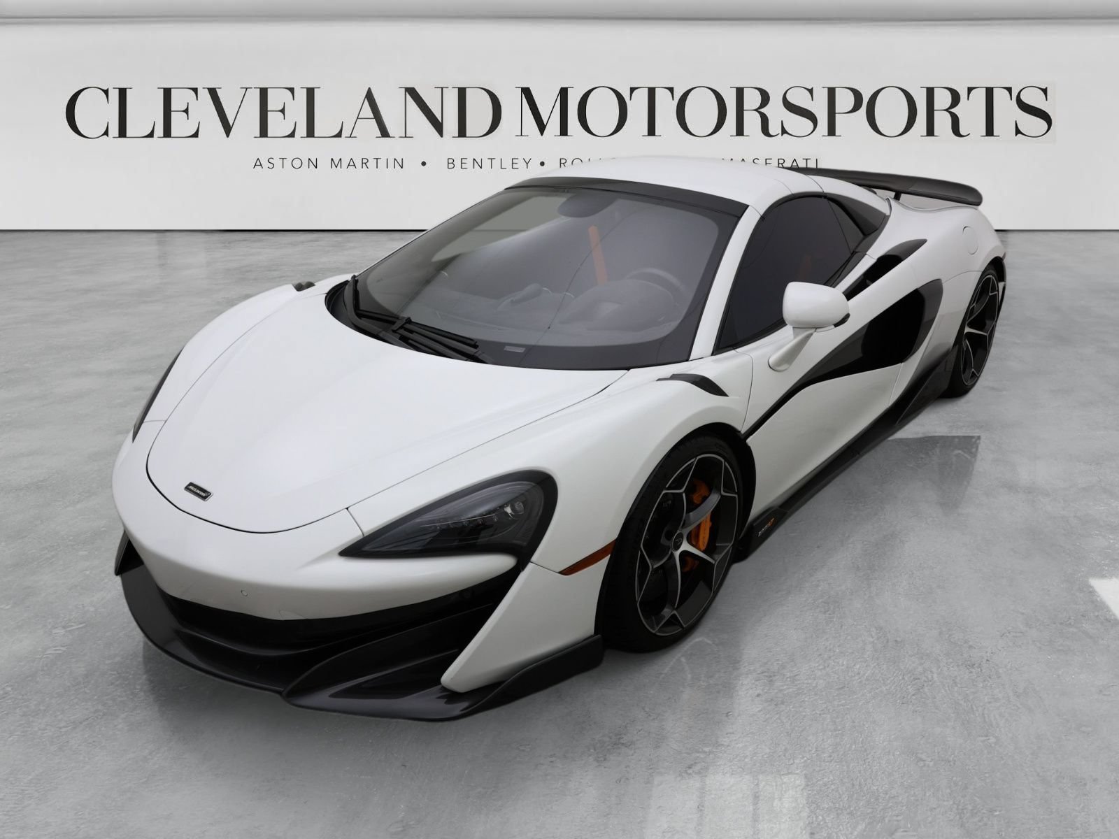 Used 2020 McLaren 600LT Spider RWD image 9