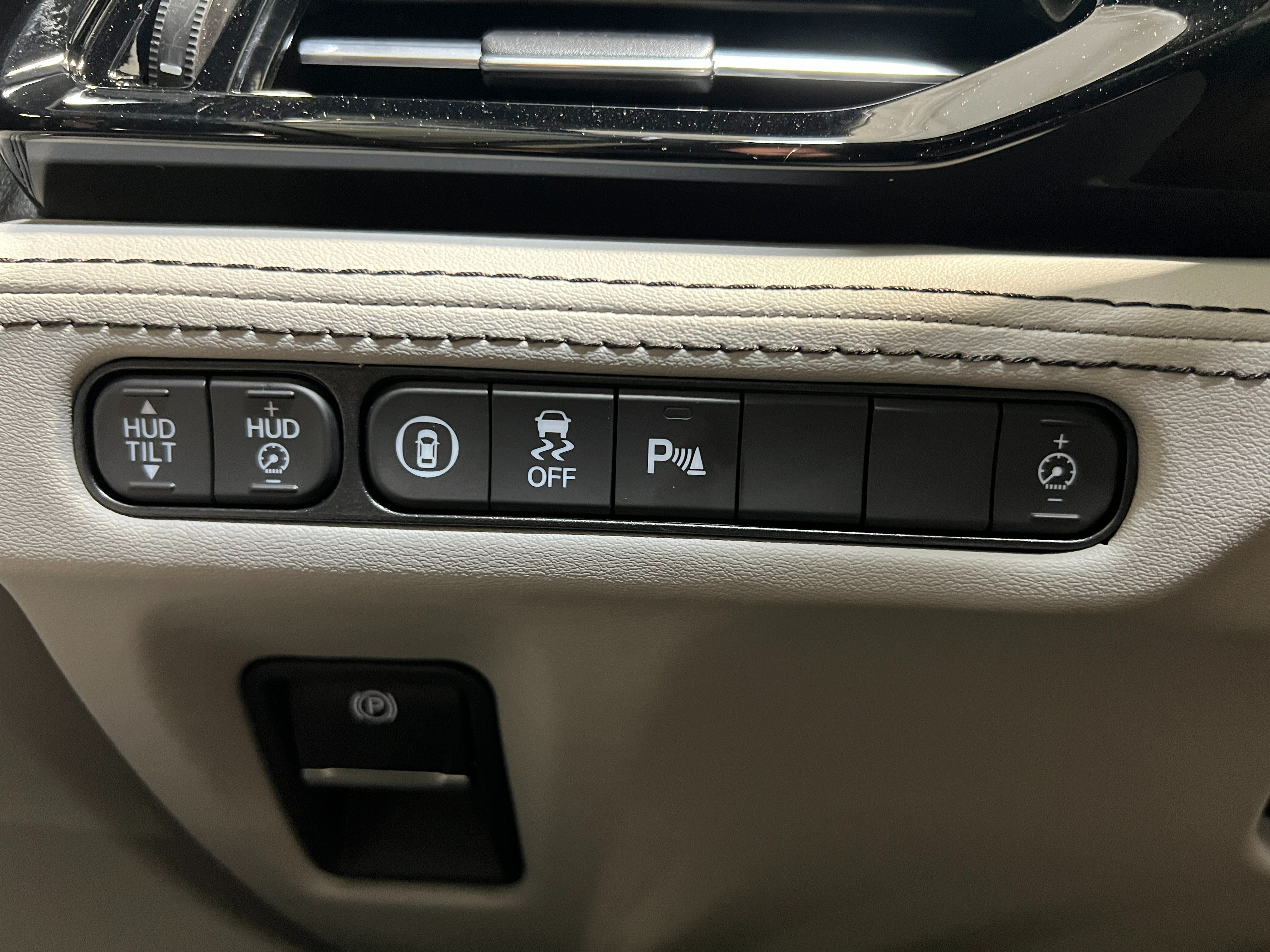 New 2026 Acura MDX w/ Advance Package AWD/4WD image 16