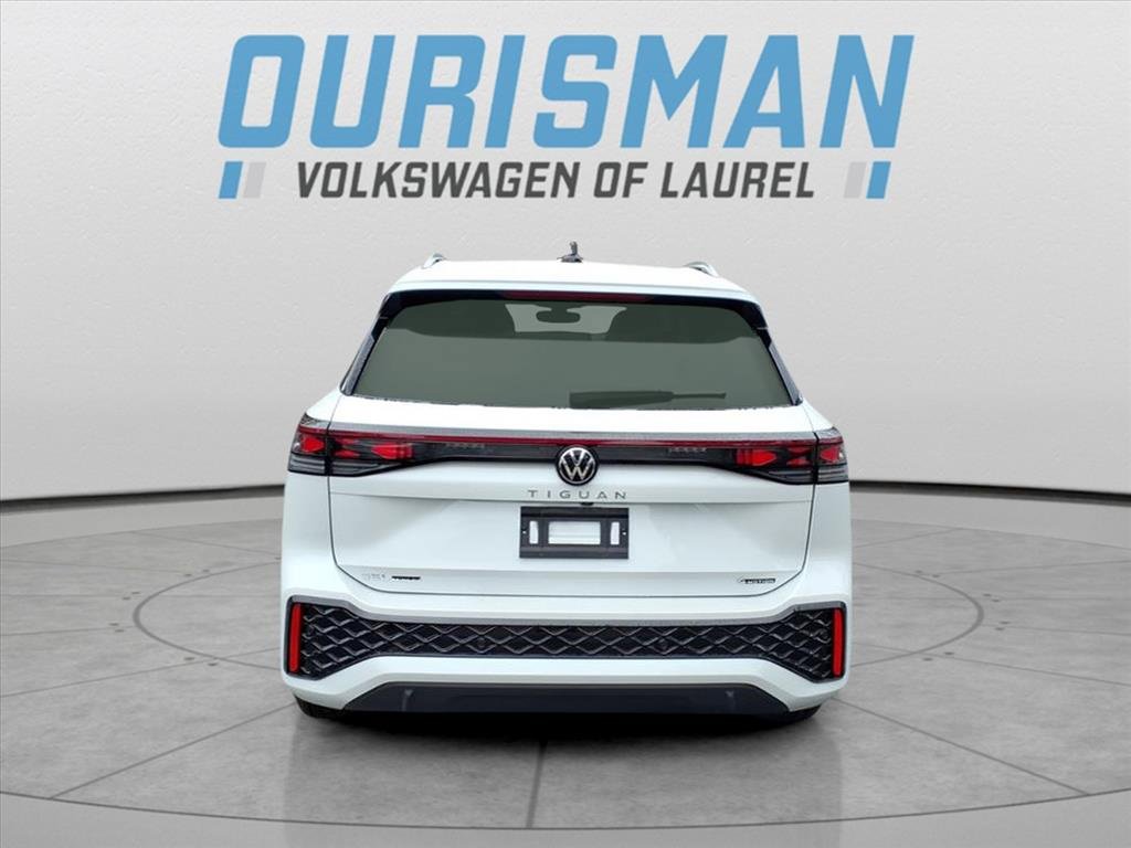 New 2026 Volkswagen Tiguan SEL R-Line image 4