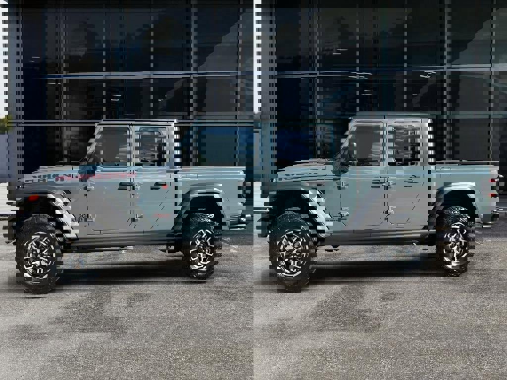 New 2025 Jeep Gladiator Rubicon w/ Convenience Group image 4