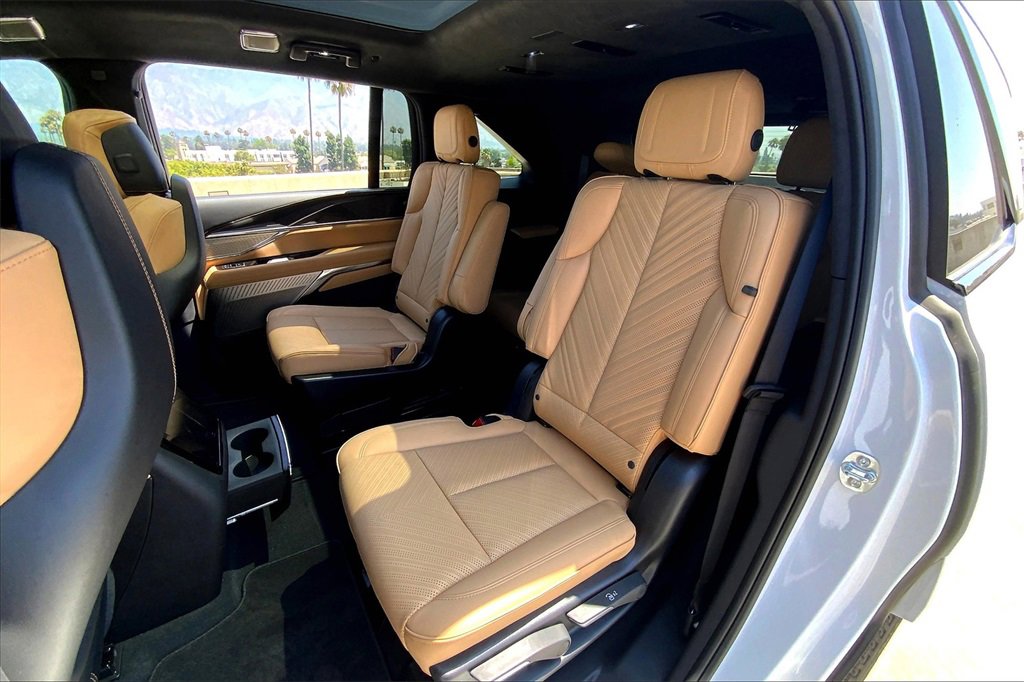 New 2025 Cadillac Escalade IQ Sport 2 image 29