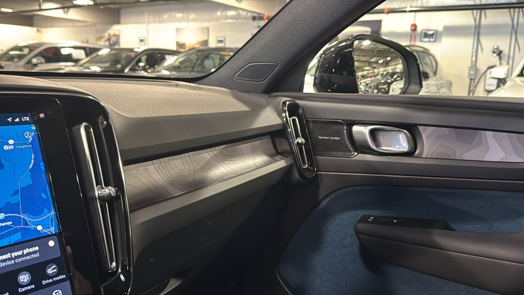 Certified 2023 Volvo C40 P8 Recharge Ultimate AWD/4WD image 19