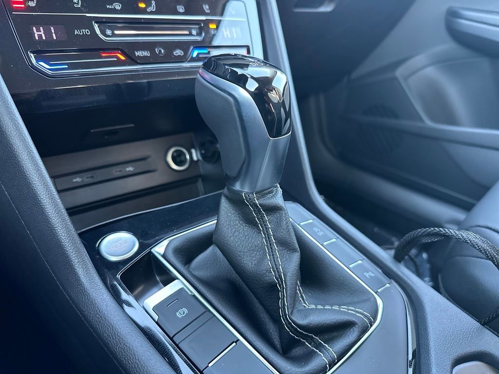 New 2026 Volkswagen Taos SEL image 23