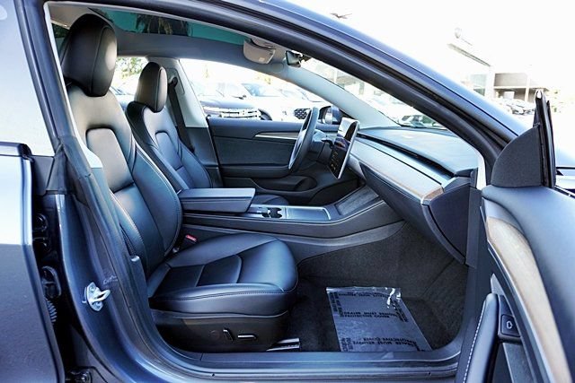 Used 2023 Tesla Model 3 Standard Range RWD image 11