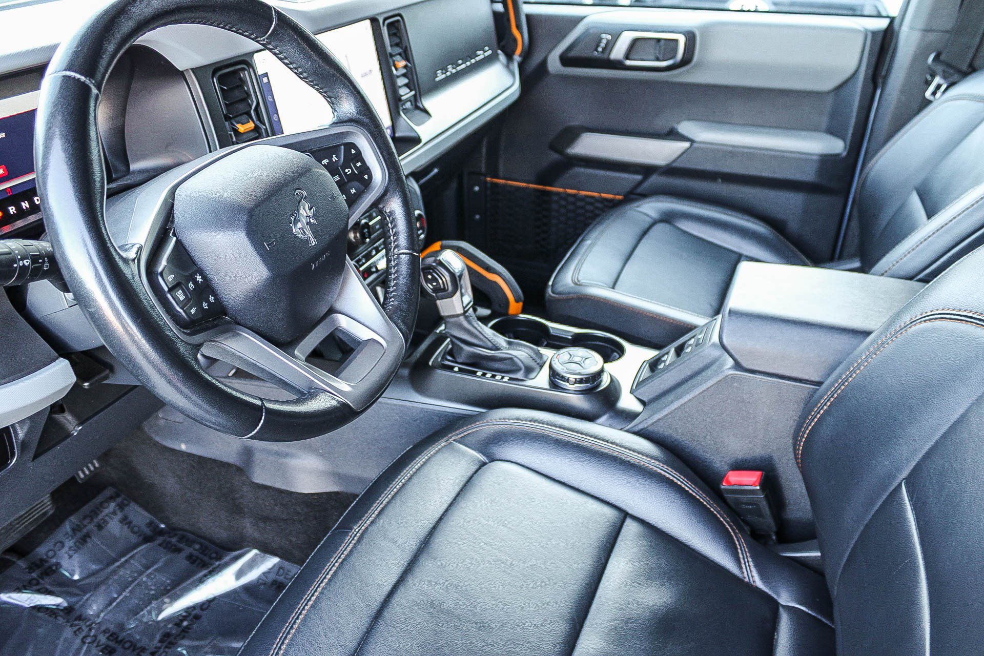 Used 2023 Ford Bronco Badlands image 18