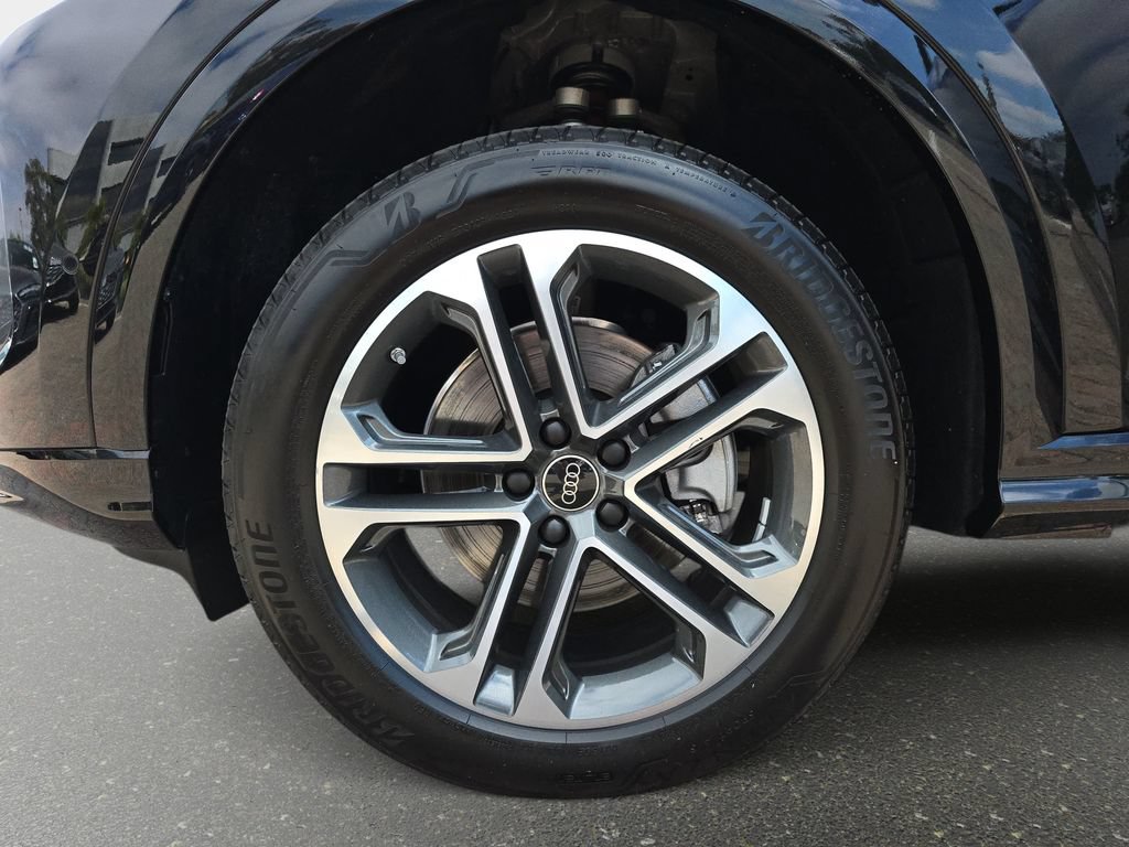 Certified 2025 Audi Q5 Premium w/ Convenience Package AWD/4WD image 36