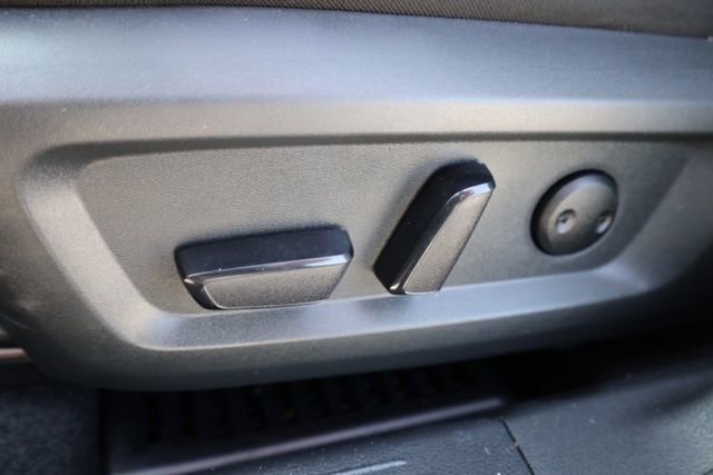 Used 2024 Nissan Rogue SV image 5