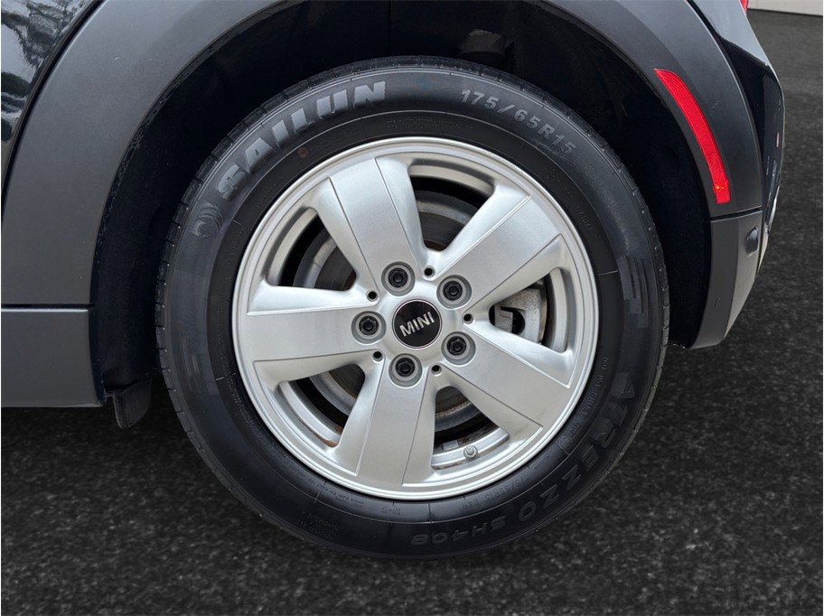 Used 2021 MINI Cooper 2-Door Hardtop FWD image 14