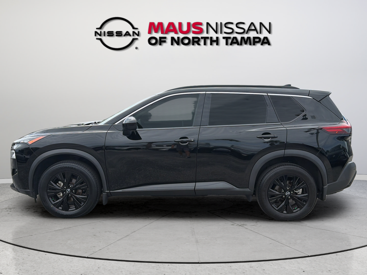 Used 2023 Nissan Rogue SV w/ SV Premium B Package FWD image 6
