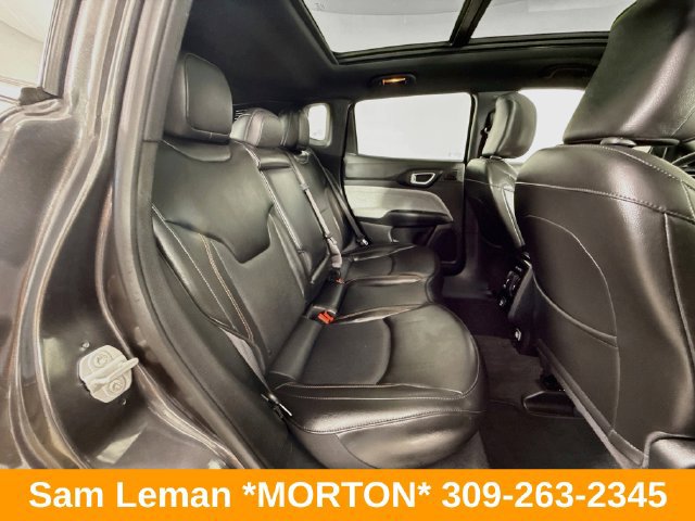 Used 2023 Jeep Compass Latitude w/ Sun and Sound Group AWD/4WD image 27